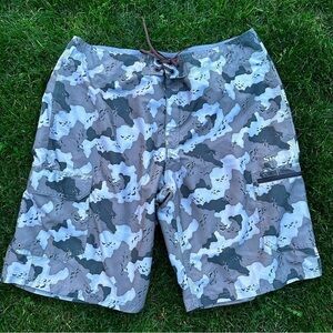 SIMMS Camouflages Camo Pattern Fishing Drawstring Board Shorts | Size…